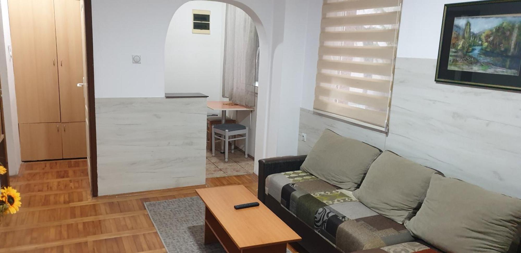 City Center Apartment 1 Nis Bagian luar foto